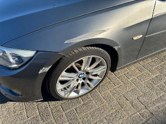 BMW 3-serie 325i High Executive automaat picture 8