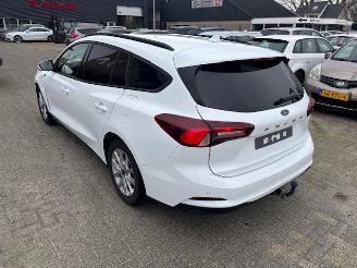 krockskadad bil auto Ford Focus 1.5 Diesel Connected 2022/3