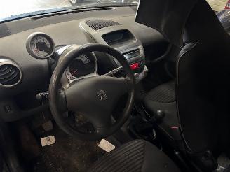 Peugeot 107 2 x 107  airco  km 73.956 en km 77.119 picture 7