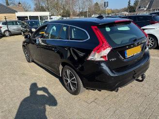 Volvo V-60 1.6 D2 Momentum automaat picture 4