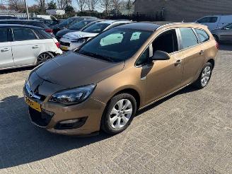 Opel Astra 1.4 Turbo Business+ picture 2