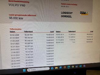 Volvo V-40 1.6 T3 Momentum  150pk  Nap picture 16