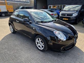 Vaurioauto  passenger cars Alfa Romeo MiTo 1.4 Distinctive airco 2010/7