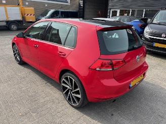 Damaged car Volkswagen Golf 1.2 TSI  5-drs Clima 2014/2