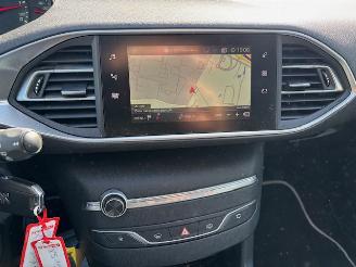 Peugeot 308 1.5 HDI Blue Lease picture 11
