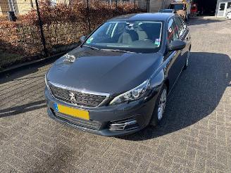 Peugeot 308 1.5 HDI Blue Lease picture 3