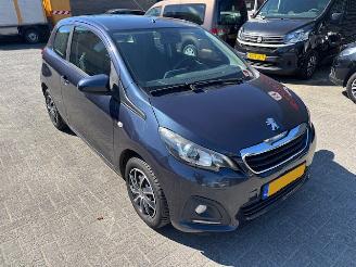 Schadeauto Peugeot 108 1.0 VTI Active airco nap 2015/1