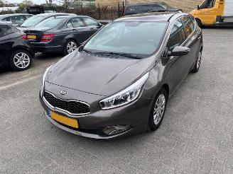 Kia Cee d 1.6 GDI 20th Anniversary airco picture 6
