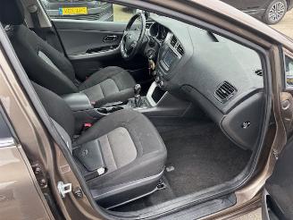 Kia Cee d 1.6 GDI 20th Anniversary airco picture 9