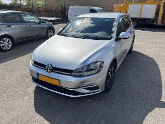 Volkswagen Golf 1.0 TSI Connect Clima picture 5
