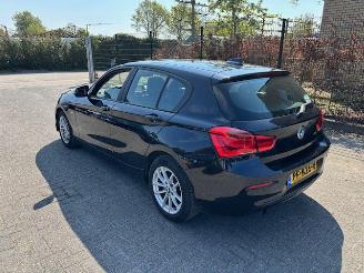 Schadeauto BMW 1-serie 118i Executive automaat Nap 2017/6