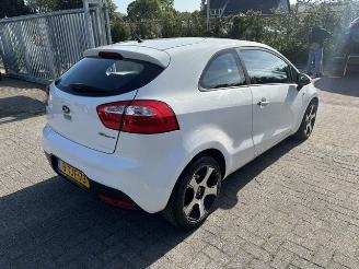 Kia Rio 1.2 Comfort airco NAP picture 2