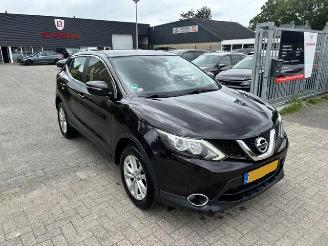 krockskadad bil auto Nissan Qashqai 1.2 Connect Edition 2014/7