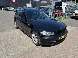 Schadeauto BMW 1-serie 120d  5-drs clima  177pk 2008/6