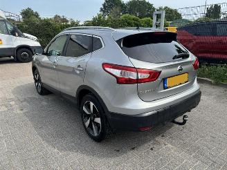 skadebil auto Nissan Qashqai 1.5 DCI Connect Edition Pano NAP 2015/9