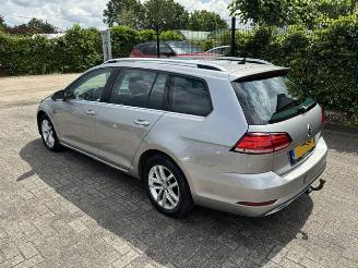 Volkswagen Golf 1.6 TDI Comfort picture 5