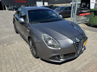 skadebil auto Alfa Romeo Giulietta 1.6 JTD Distinctive 2013/11