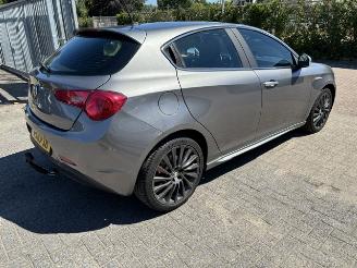 Alfa Romeo Giulietta 1.6 JTD Distinctive picture 3