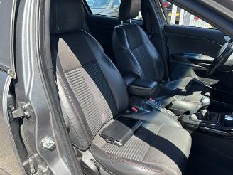 Alfa Romeo Giulietta 1.6 JTD Distinctive picture 14