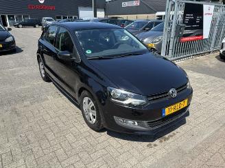 uszkodzony samochody osobowe Volkswagen Polo 1.4 16v Automaat 5-drs airco 2011/6