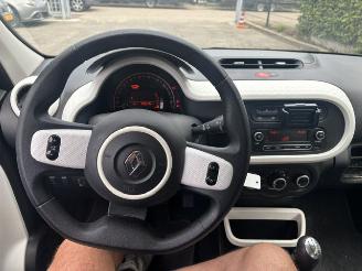 Renault Twingo 1.0 SCE Collection picture 15