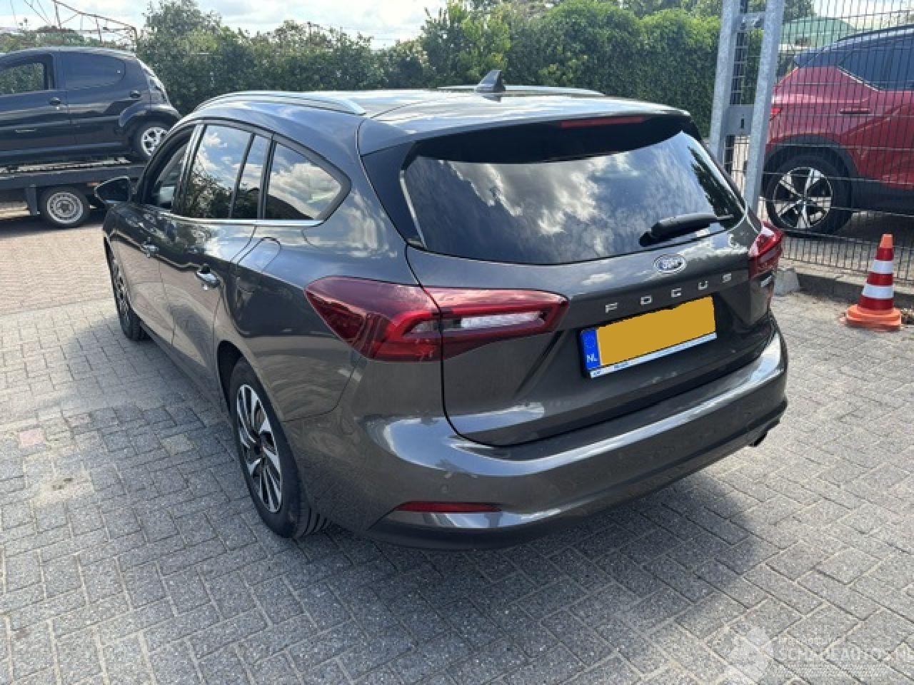 Ford Focus 1.0 Eco Hybrid Titanium X  NAP  NW model