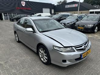 Unfallwagen Honda Accord 2.0i Executive 2008/5