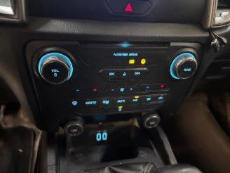 Ford Ranger 2.0D XLT Super Cab 4WD picture 14