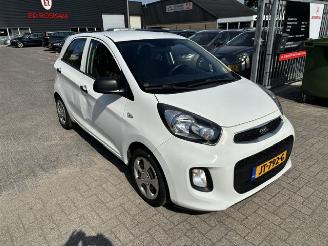 Unfallwagen Kia Picanto 1.0 5-drs Plusline 2016/6