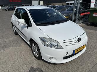 Coche accidentado Toyota Auris 1.3 5-drs Clima Aspiration 2012/3