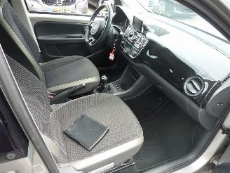 Volkswagen Up! 1.0 HIGH UP! BLUEM. picture 7