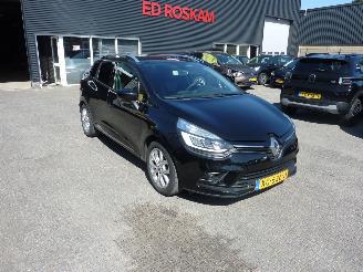 Schadeauto Renault Clio 0.9 TCE INTENS CLIMAT 2018/12