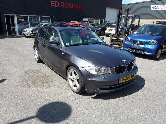 Vaurioauto  passenger cars BMW 1-serie 120i LEER CLIMAT 2008/4