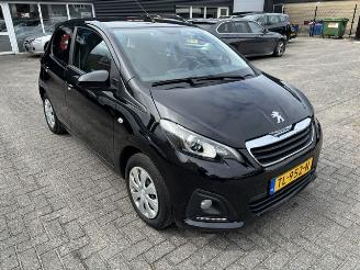 Schadeauto Peugeot 108 1.0 e-VTI Top airco NAP 2018/8