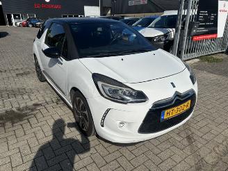 Coche accidentado DS Automobiles DS 3 1.6 HDI Business Clima 2015/12