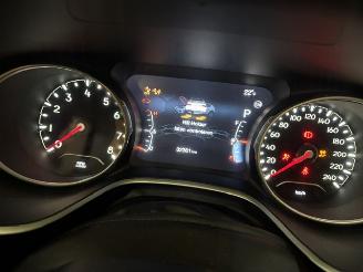 Jeep Compass 1.4 M. Limited Automaat 4X4 170pk picture 16