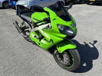 skadebil motor Kawasaki Ninja ZX - 9R Ninja ZX-9R 2002/3