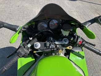 Kawasaki Ninja ZX - 9R Ninja ZX-9R picture 16