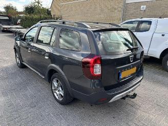 Vaurioauto  passenger cars Dacia Logan 0.9 TCe Stepway Nap 2019/1
