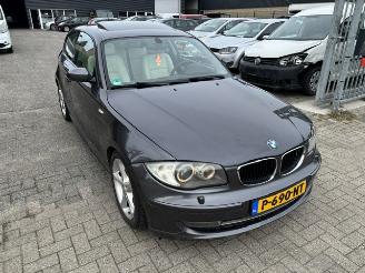 Vaurioauto  passenger cars BMW 1-serie 120i  Sport clima 170pk 2008/4