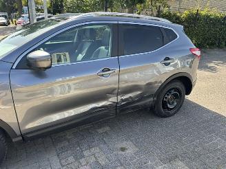 Nissan Qashqai 1.6 Tekna Pano NAP picture 8