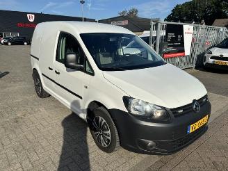 krockskadad bil bedrijf Volkswagen Caddy 1.6 TDI airco Nap 2013/6