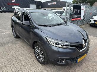 krockskadad bil auto Renault Kadjar 1.2 TCE Bose Automaat NAP 2018/6
