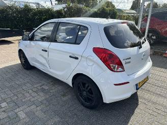 Hyundai I-20 1.2i 5-drs airco picture 4