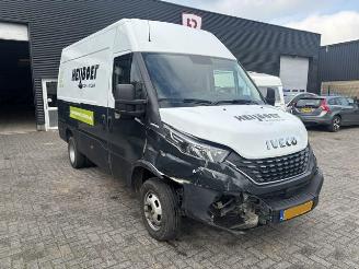 skadebil bedrijf Iveco Daily 3.0 35C 180Pk Automaat Dubbellucht Clima 2021/1