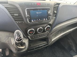 Iveco Daily 3.0 35C 180Pk Automaat Dubbellucht Clima picture 16