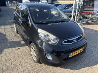 škoda osobní automobily Kia Picanto 1.0 5-drs Plus Pack airco 2013/5