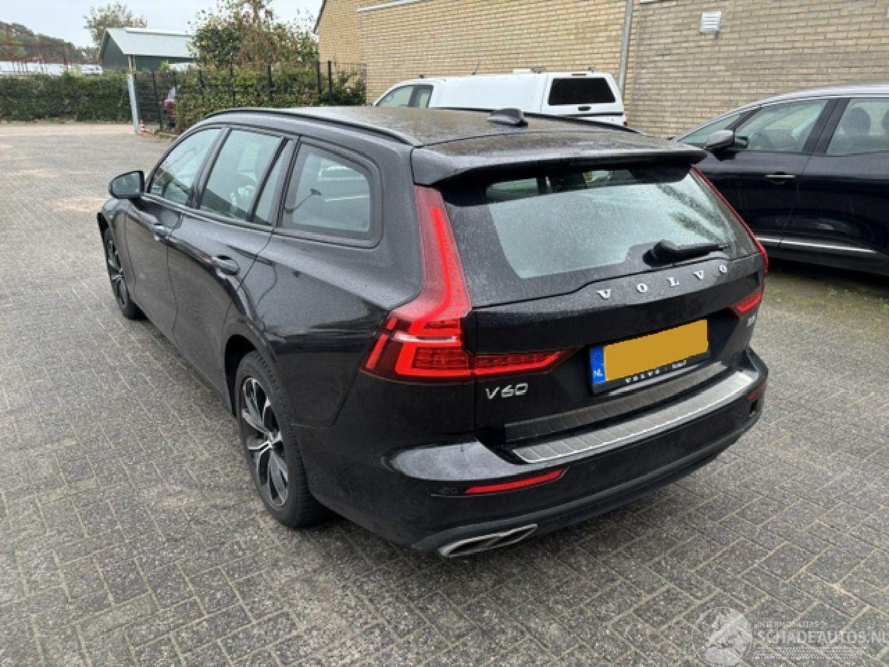 Volvo V-60 2.0 B3 Momentum Advantage Automaat