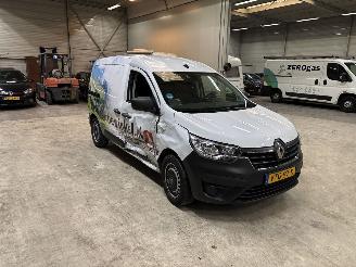 Vaurioauto  commercial vehicles Renault Express 1.5 DCI 75 COMFORT 2023/1
