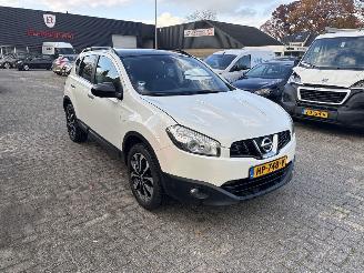 krockskadad bil auto Nissan Qashqai 1.6 360 2013/3